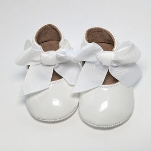 Elegant White Patten Leather Baby Shoes with Bow